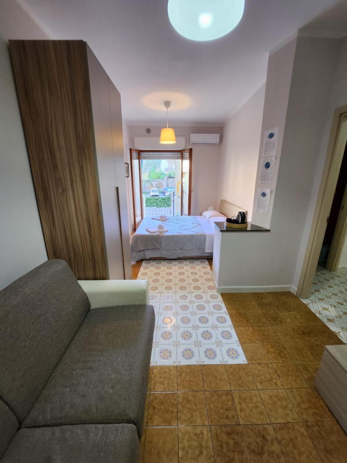 Sorrento'S Holidays Rooms エクステリア 写真